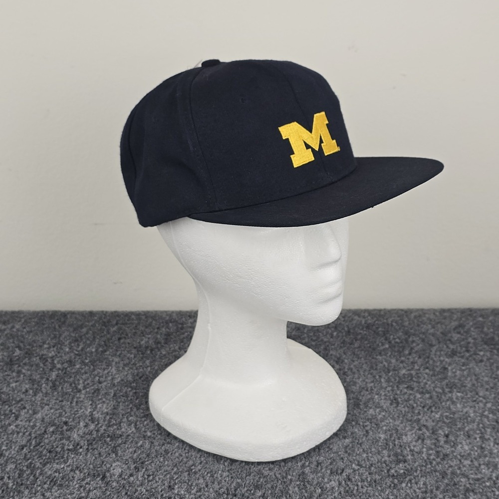 Vintage Michigan Wolverines Snapback Hat Licensed Lids Outdoor Cap USA NOS 1990s